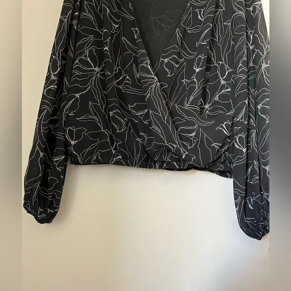 ASTR the Label black floral long sleeve top with puff sleeves size medium